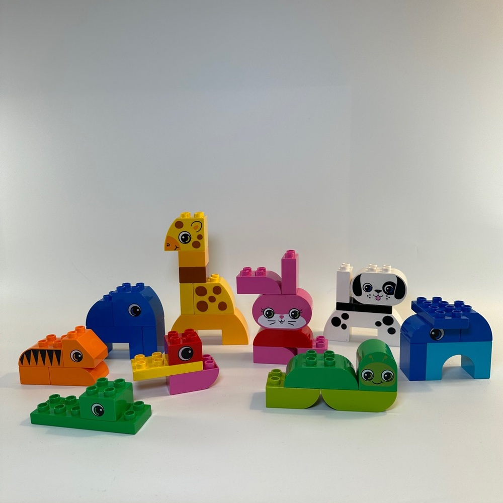 Lego Duplo‎ Lot of 9 Block Animals - 2 Sets - Creative Animals + Peekaboo Jungle